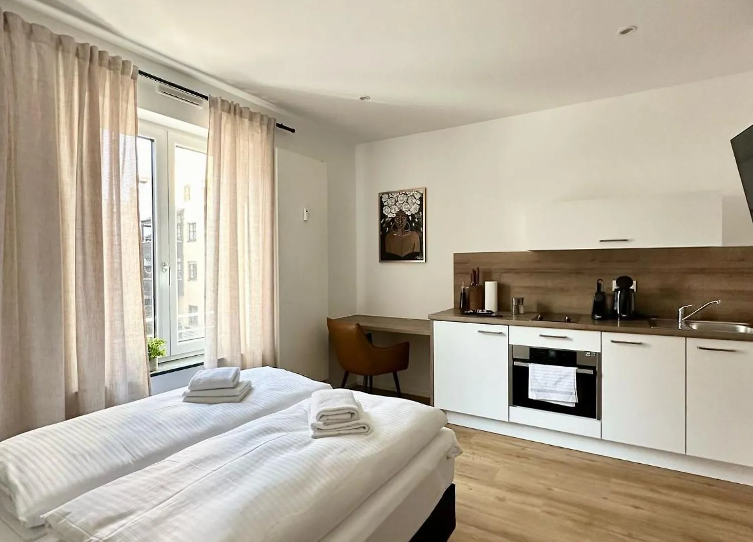 Spiritus Apartments contacts